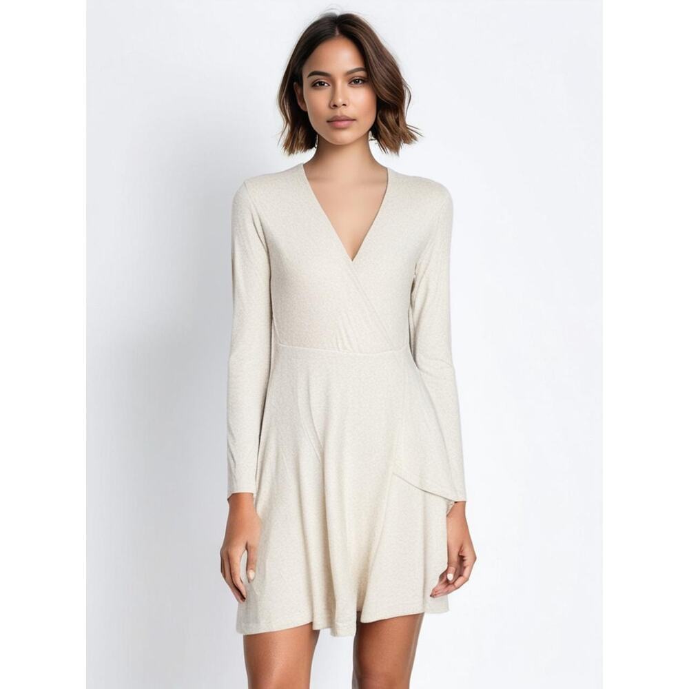 Saturday Sunday Women's Beige Knit Mini Dress V-Neck Long Sleeve Size XS